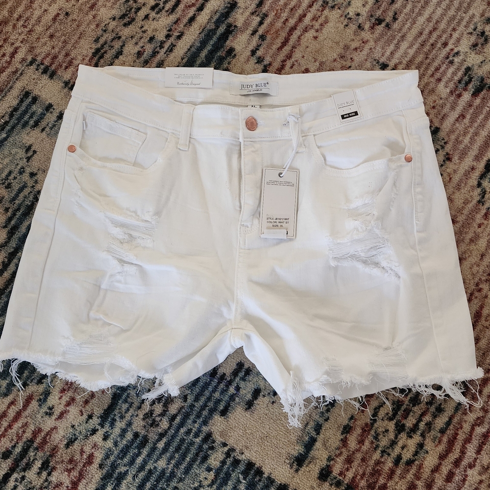 Judy Blue White Distressed Denim Shorts NWT XL Mid Rise Raw Hem